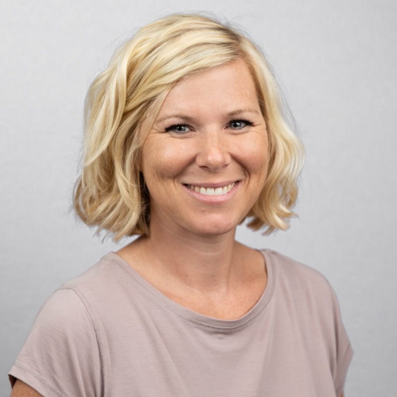 Dr. Maria Resch